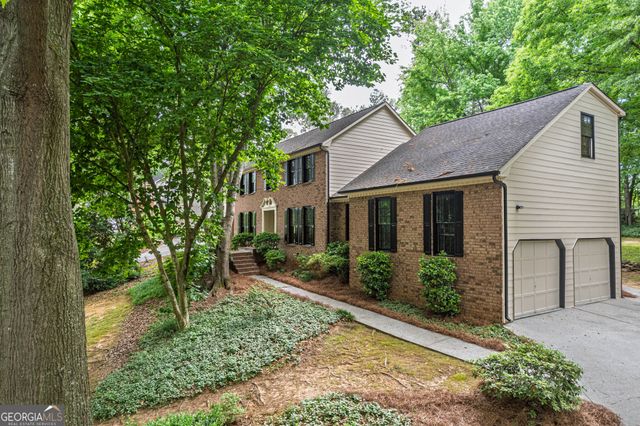 3521 Harvest Moon Trace, Lilburn, GA 30047