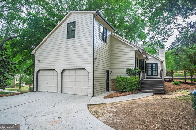 3521 Harvest Moon Trace, Lilburn, GA 30047