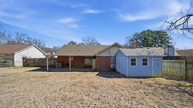 2185 OLDFIELD DR, Memphis, TN 38134