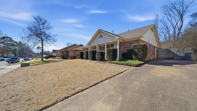 2185 OLDFIELD DR, Memphis, TN 38134