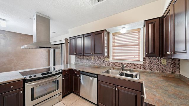 2185 OLDFIELD DR, Memphis, TN 38134