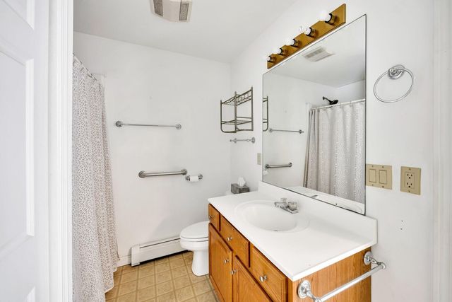 33 Thatchers Lane, Teaticket, MA 02536