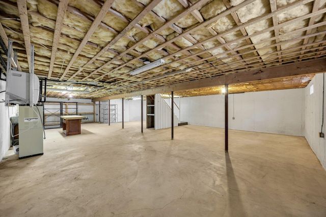 33 Thatchers Lane, Teaticket, MA 02536