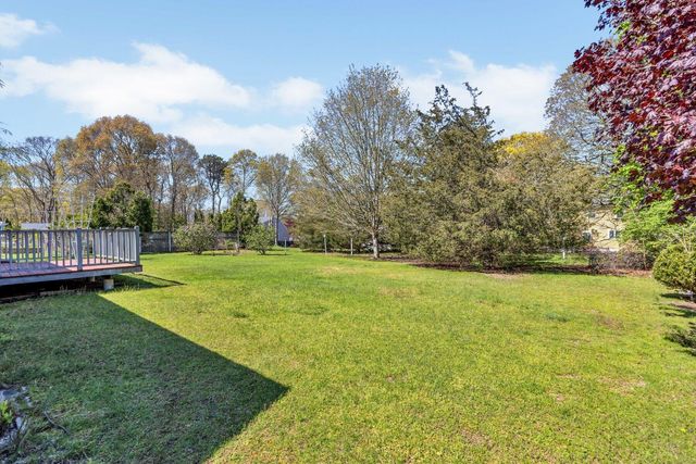 33 Thatchers Lane, Teaticket, MA 02536