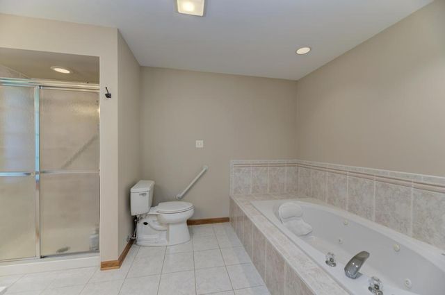 24031 S SCHOOLHOUSE Road, Manhattan, IL 60442