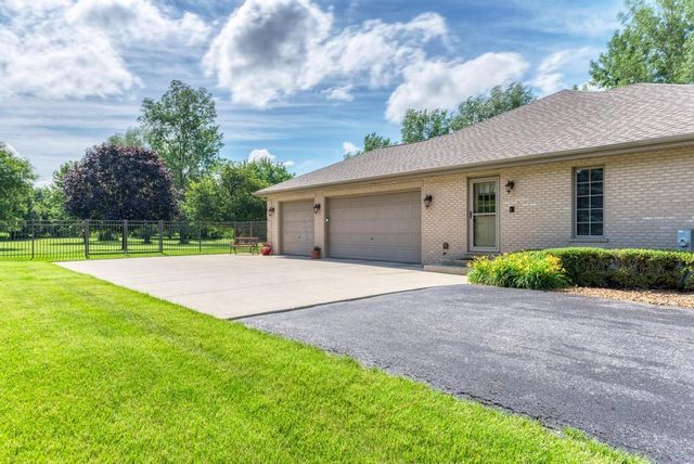 24031 S SCHOOLHOUSE Road, Manhattan, IL 60442