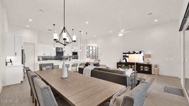 38500 N SCHOOL HOUSE Road 8, Cave Creek, AZ 85331