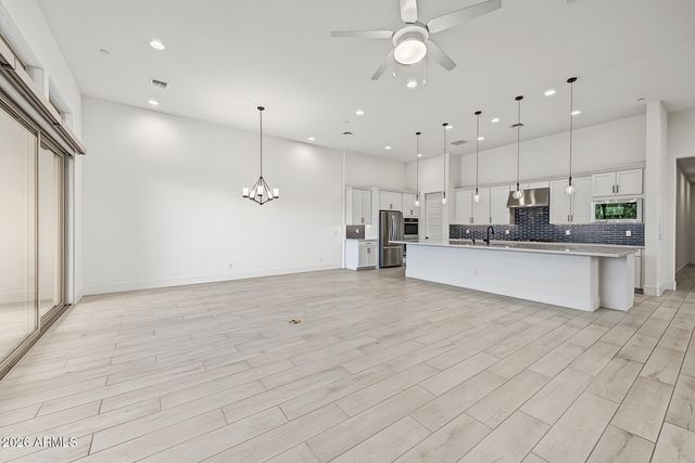 38500 N SCHOOL HOUSE Road 8, Cave Creek, AZ 85331