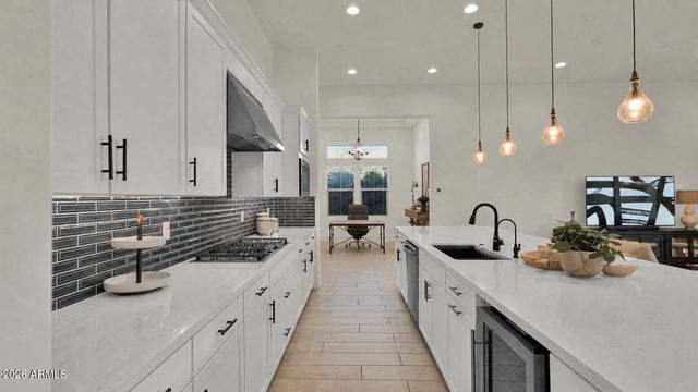 38500 N SCHOOL HOUSE Road 8, Cave Creek, AZ 85331
