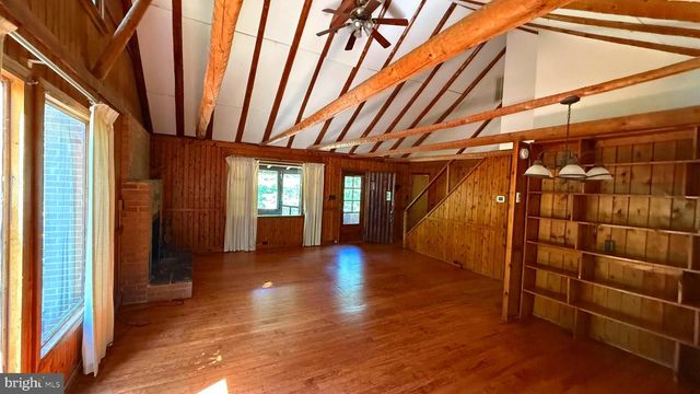 86 ROBIN LN, Harpers Ferry, WV 25425
