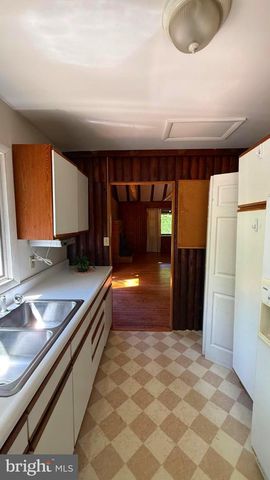 86 ROBIN LN, Harpers Ferry, WV 25425