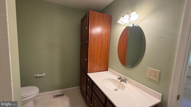 86 ROBIN LN, Harpers Ferry, WV 25425