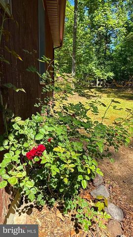 86 ROBIN LN, Harpers Ferry, WV 25425