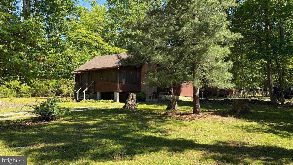 86 ROBIN LN, Harpers Ferry, WV 25425