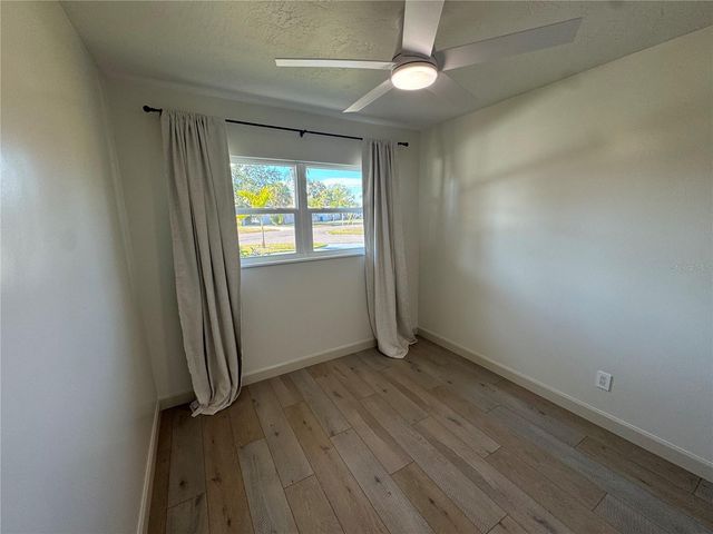 1500 CARSON CIRCLE NE, St Petersburg, FL 33703