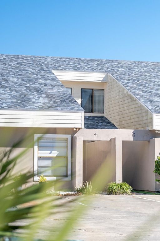 3804 Windjammer Ln, St Augustine, FL 32084