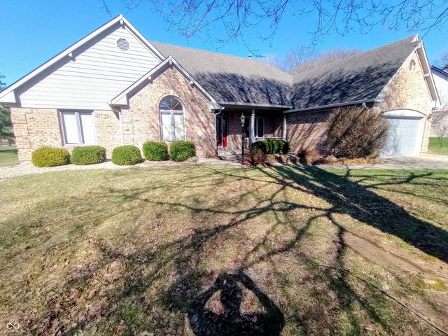 4288 Silver Hill Drive, Greenwood, IN 46142