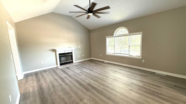 372 Reynolds Drive, Richmond, KY 40475