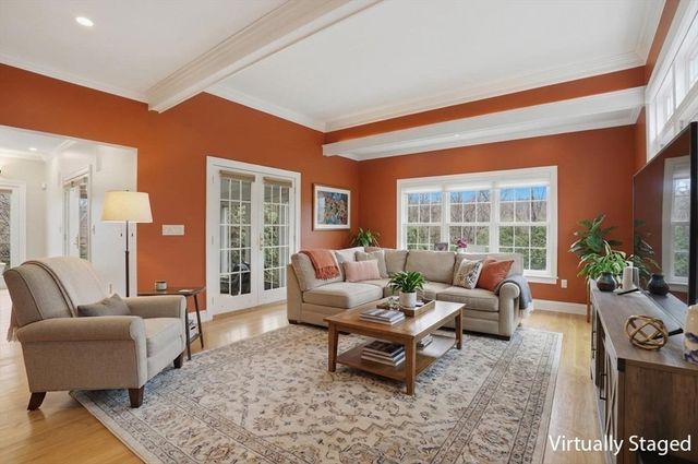 531 Salisbury Street, Worcester, MA 01609