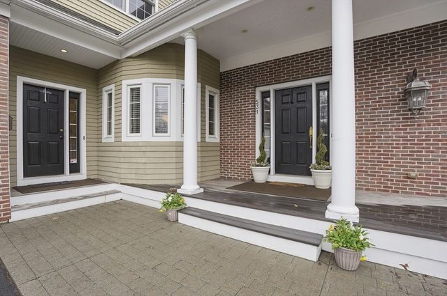 531 Salisbury Street, Worcester, MA 01609