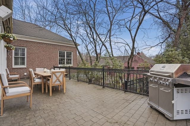 531 Salisbury Street, Worcester, MA 01609