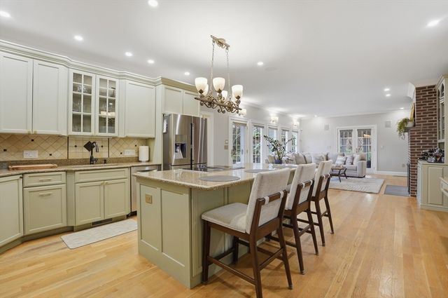 531 Salisbury Street, Worcester, MA 01609