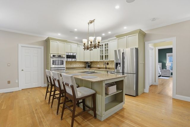 531 Salisbury Street, Worcester, MA 01609