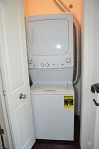 6 Admiral's Way 5, Chelsea, MA 02150