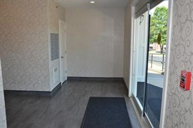 6 Admiral's Way 5, Chelsea, MA 02150
