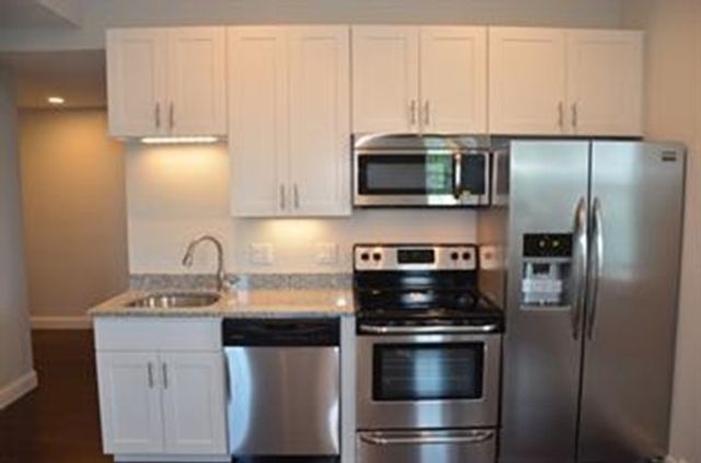 6 Admiral's Way 5, Chelsea, MA 02150
