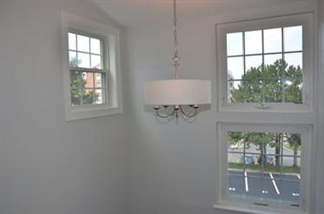 6 Admiral's Way 5, Chelsea, MA 02150