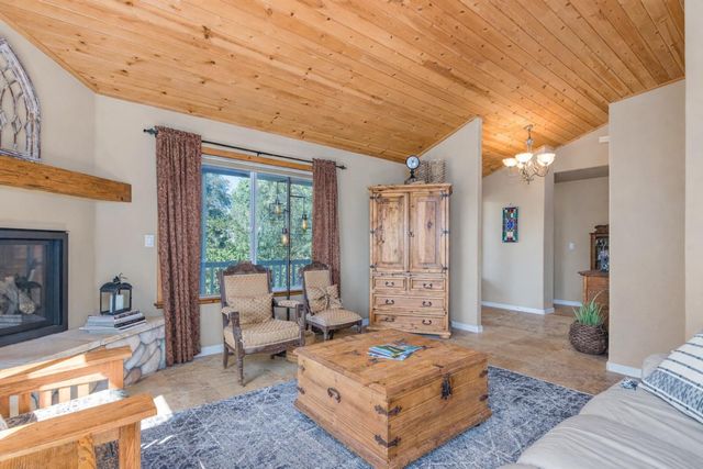 9290 Cramer Rd, Auburn, CA 95602