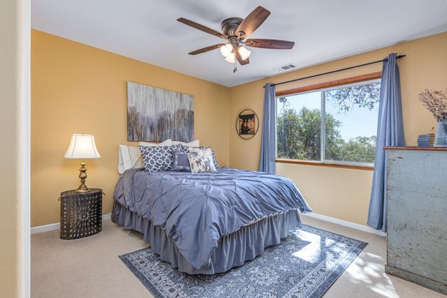 9290 Cramer Rd, Auburn, CA 95602