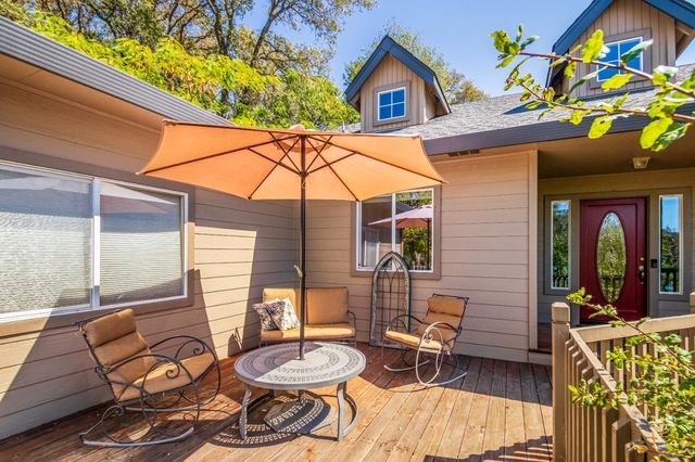 9290 Cramer Rd, Auburn, CA 95602