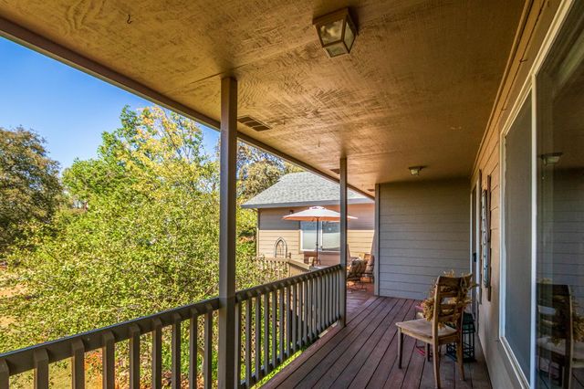 9290 Cramer Rd, Auburn, CA 95602