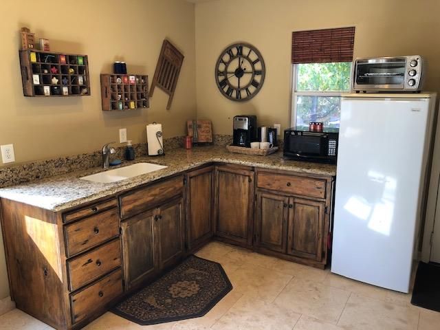 9290 Cramer Rd, Auburn, CA 95602