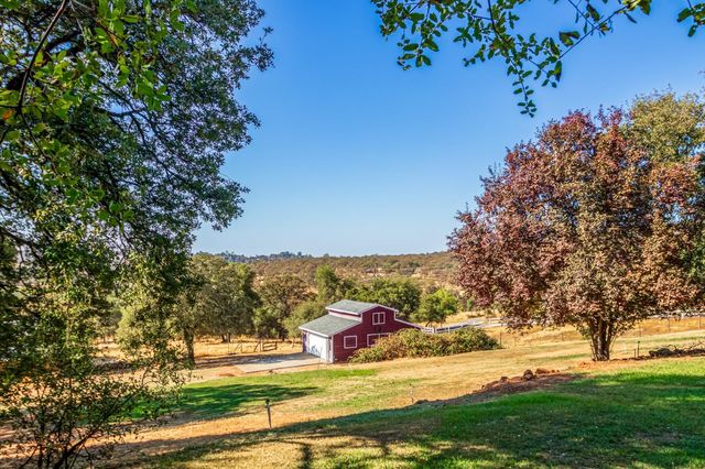 9290 Cramer Rd, Auburn, CA 95602