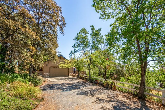9290 Cramer Rd, Auburn, CA 95602