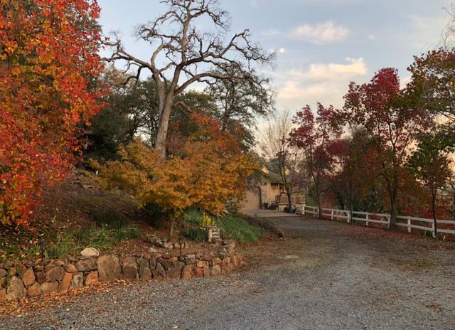 9290 Cramer Rd, Auburn, CA 95602