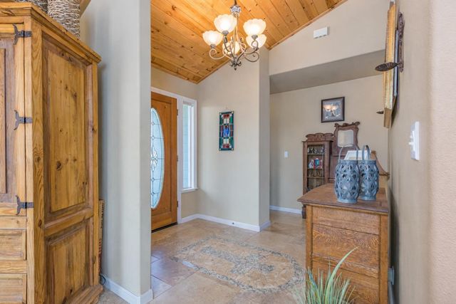 9290 Cramer Rd, Auburn, CA 95602