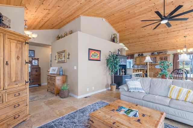 9290 Cramer Rd, Auburn, CA 95602