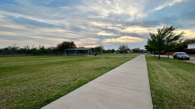116 Lightning Trail, Forney, TX 75126