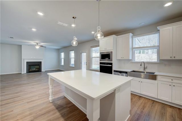 2505 Dixon Place, Lawrenceville, GA 30045