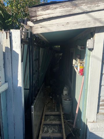 1629 Walmsley Avenue, Dallas, TX 75208