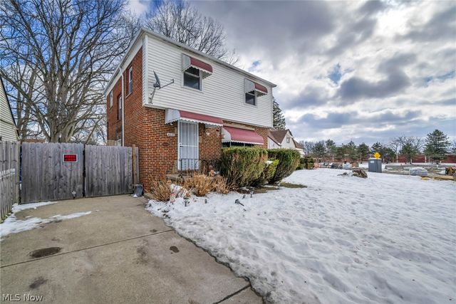 4035 Victory Boulevard, Cleveland, OH 44135