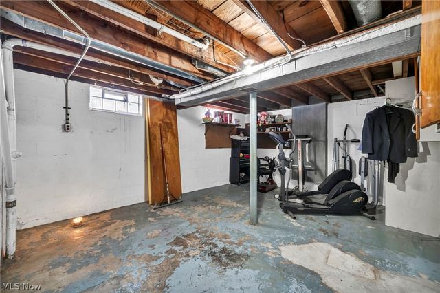 4035 Victory Boulevard, Cleveland, OH 44135