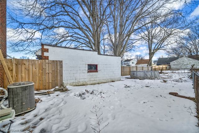 4035 Victory Boulevard, Cleveland, OH 44135