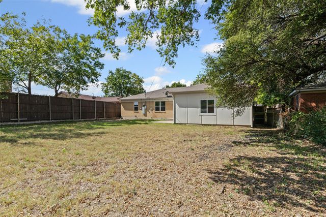 3520 Sheridon Drive, North Richland Hills, TX 76117