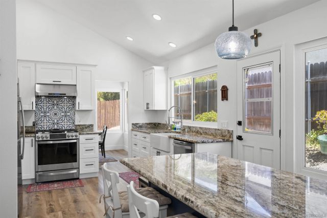 7655 Jennite Drive, San Diego, CA 92119