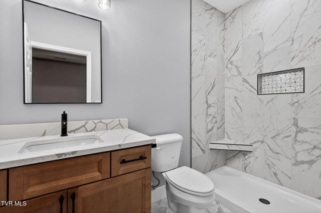 178 Woodland Circle, Jonesborough, TN 37659